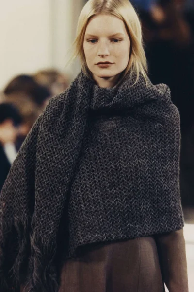 Look 19